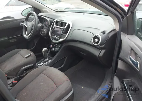 2020 Chevrolet Sonic Fwd Lt 5-Door z USA, uszkodzony, nr VIN 1G1JD6SB4L4129665